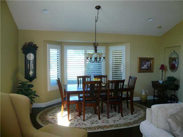 5671 Paddock Road Oceanside, CA 92057 - Photo 2 of 20 Dining Area