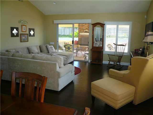 5671 Paddock Road Oceanside, CA 92057 - Photo 3 of 20 Family Room