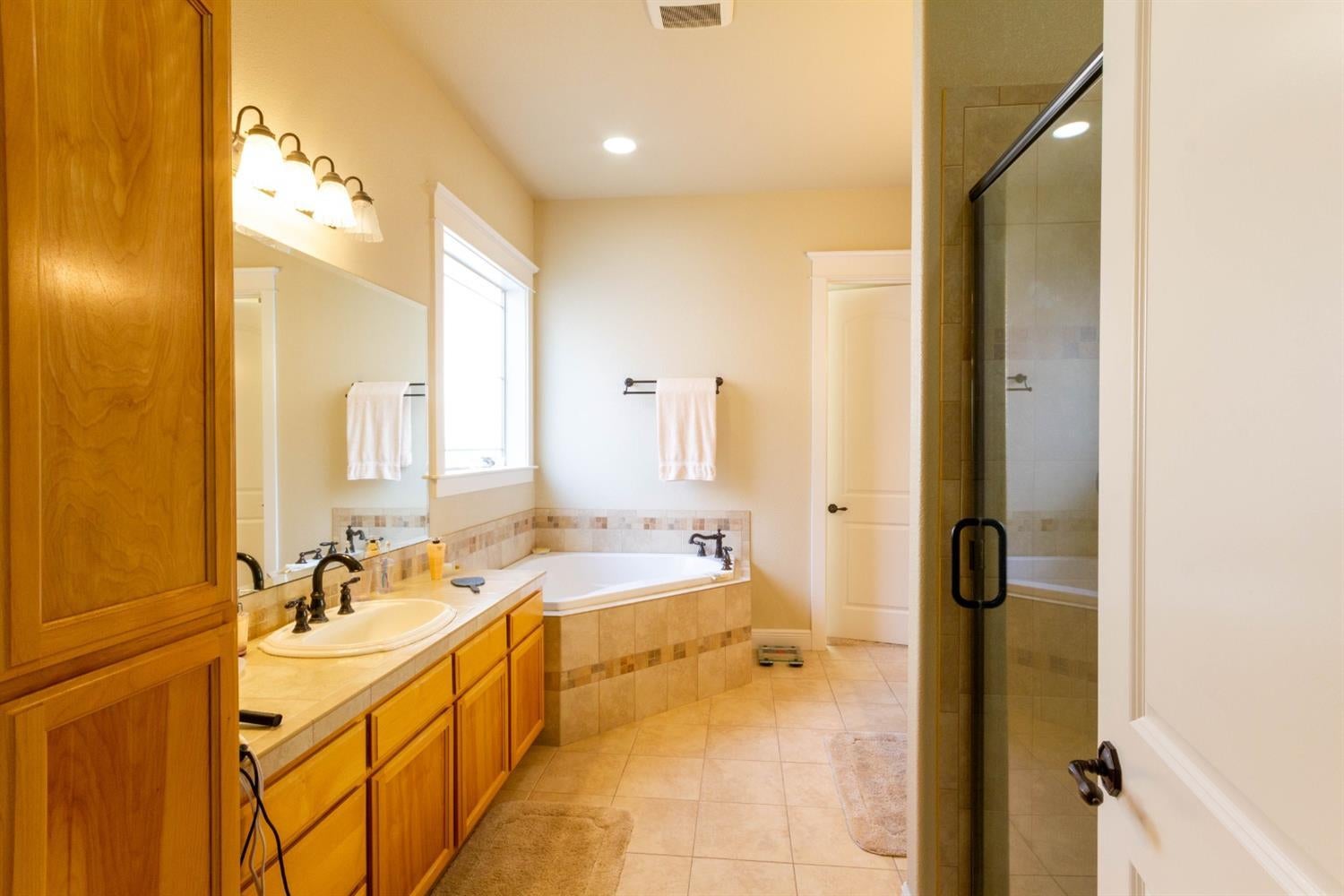 1001 Pumpkin Ridge Eagle Point, OR 97524 - Photo 11 of 24 photo11