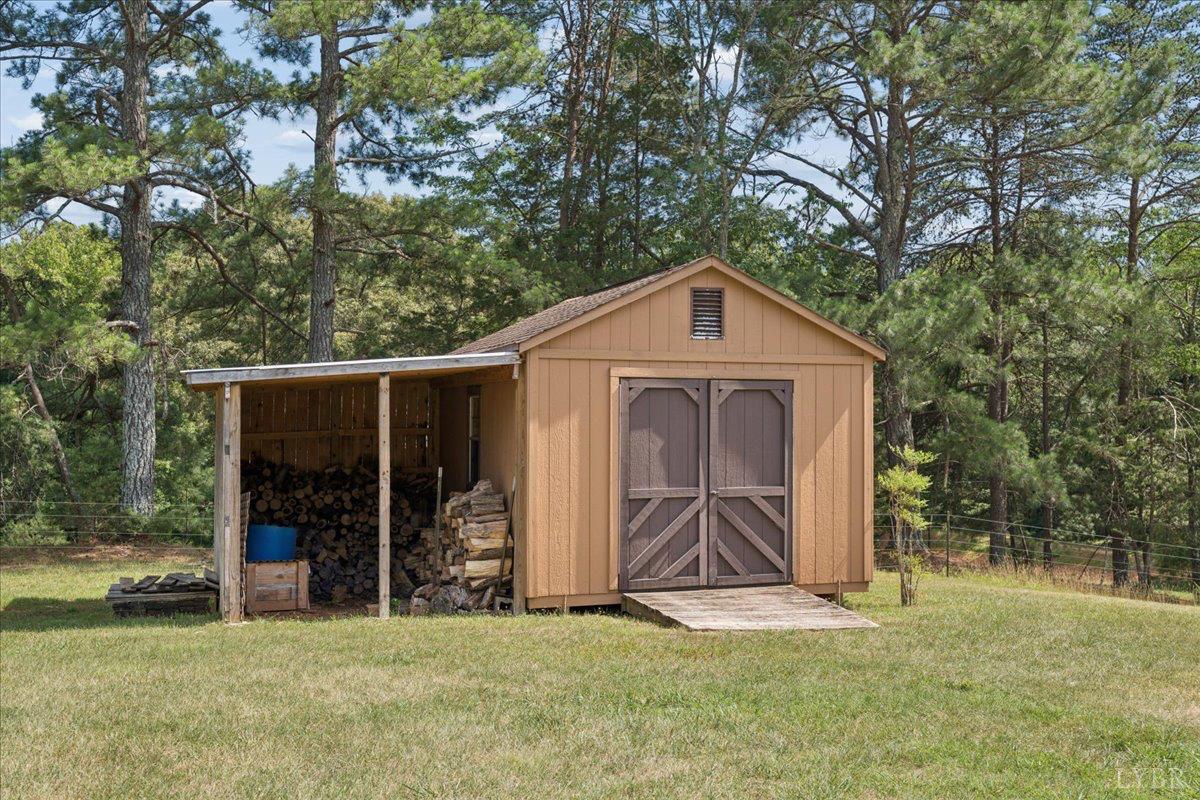11188 Dickerson Mill Road Moneta, VA 24121 - Photo 32 of 39