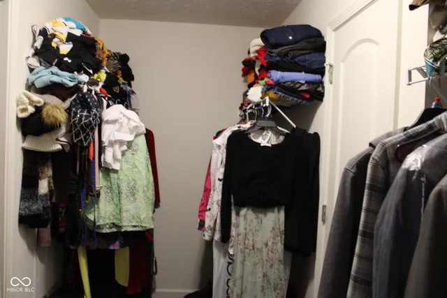 $385,000 | 9068 Thames Drive, Avon, IN 46123