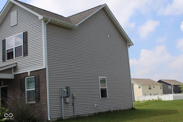 $385,000 | 9068 Thames Drive, Avon, IN 46123