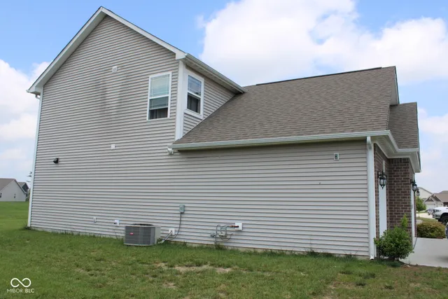 $385,000 | 9068 Thames Drive, Avon, IN 46123