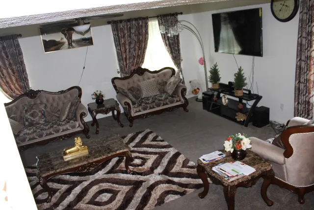 $385,000 | 9068 Thames Drive, Avon, IN 46123