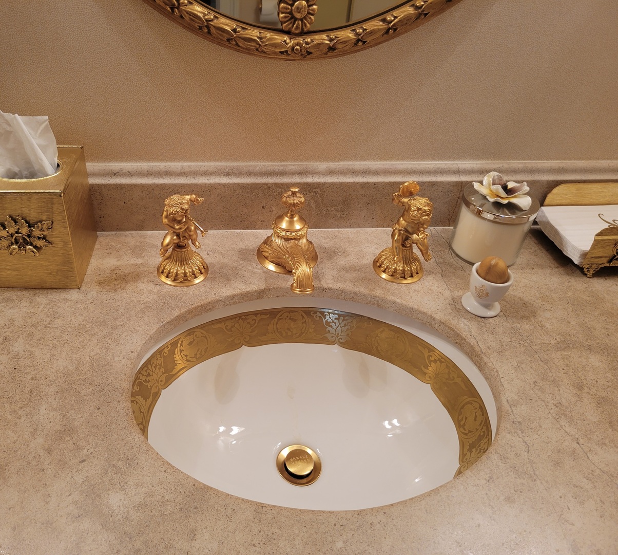 1271 North Green Bay Road Lake Forest, IL 60045 - Photo 24 of 57 a bathroom with a tub