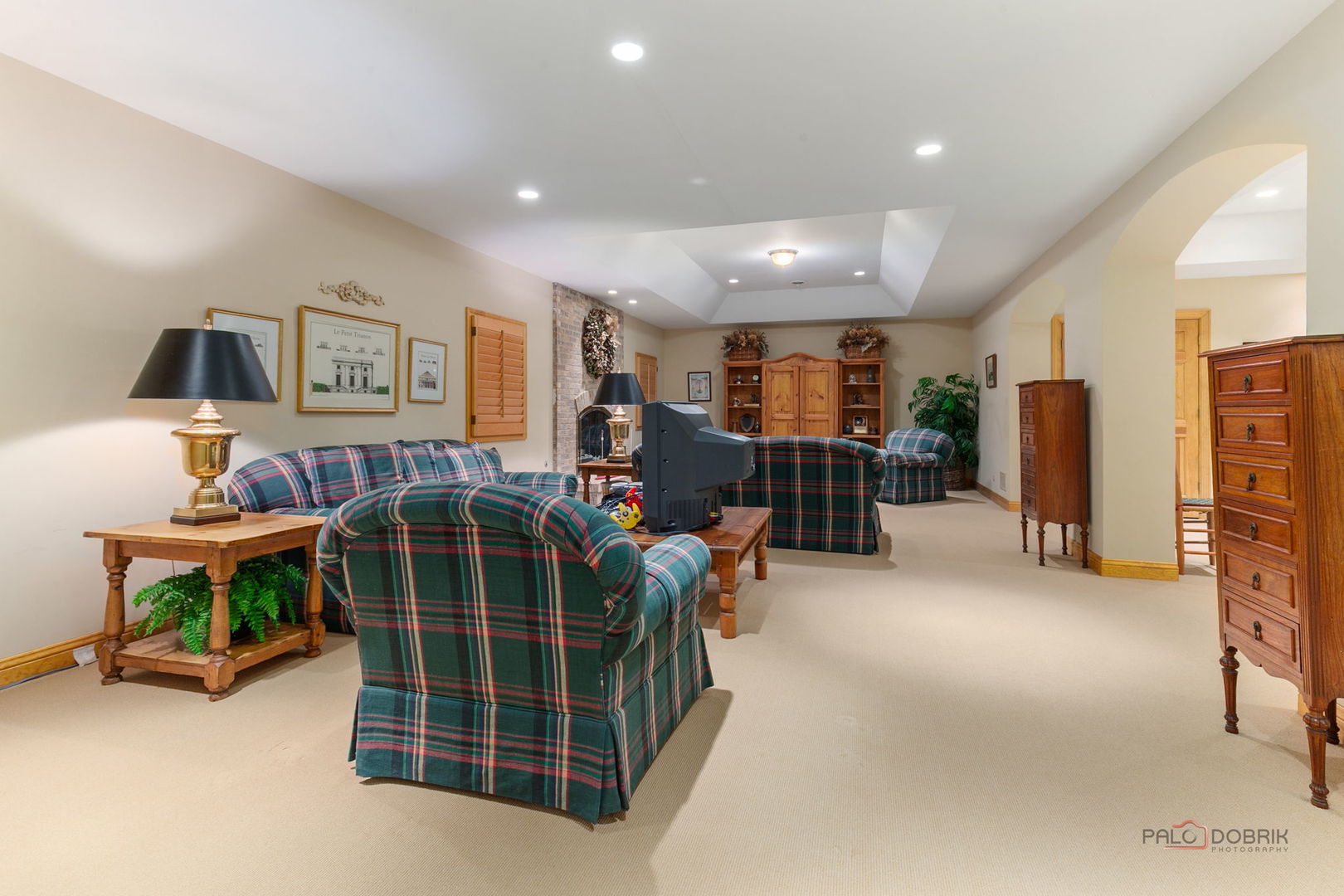 1271 North Green Bay Road Lake Forest, IL 60045 - Photo 47 of 57 a view of livingroom with furniture and windows
