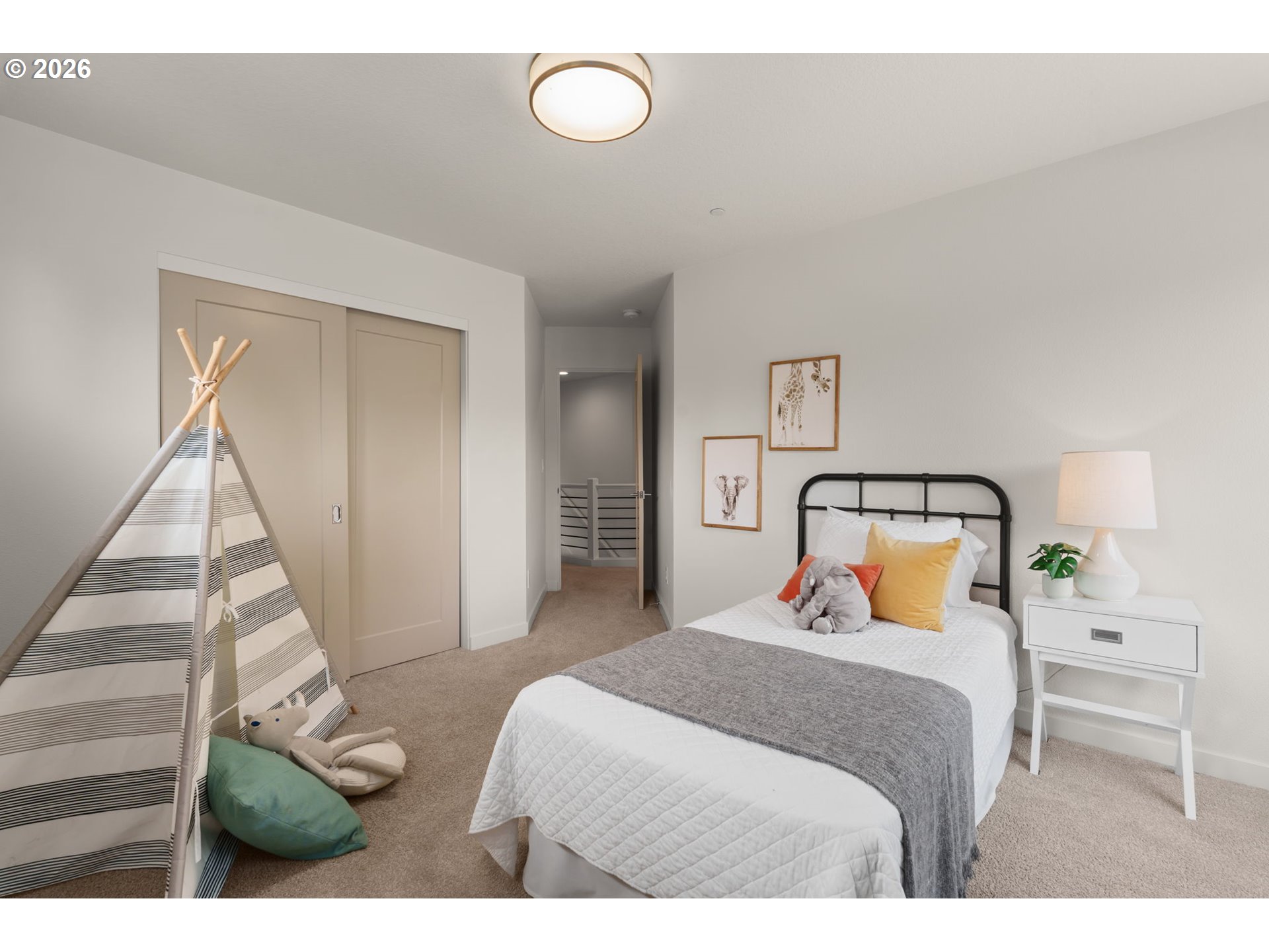 5540 Southwest Brugger Street Portland, OR 97219 - Photo 33 of 45