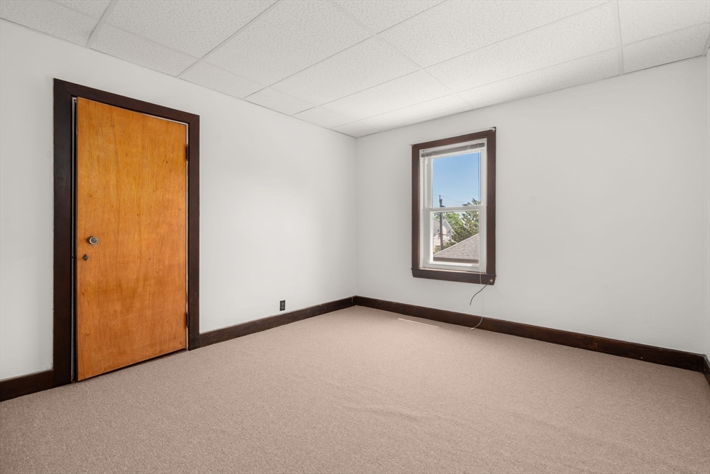 143 Spencer Street Fall River, MA 02721 - Photo 20 of 34