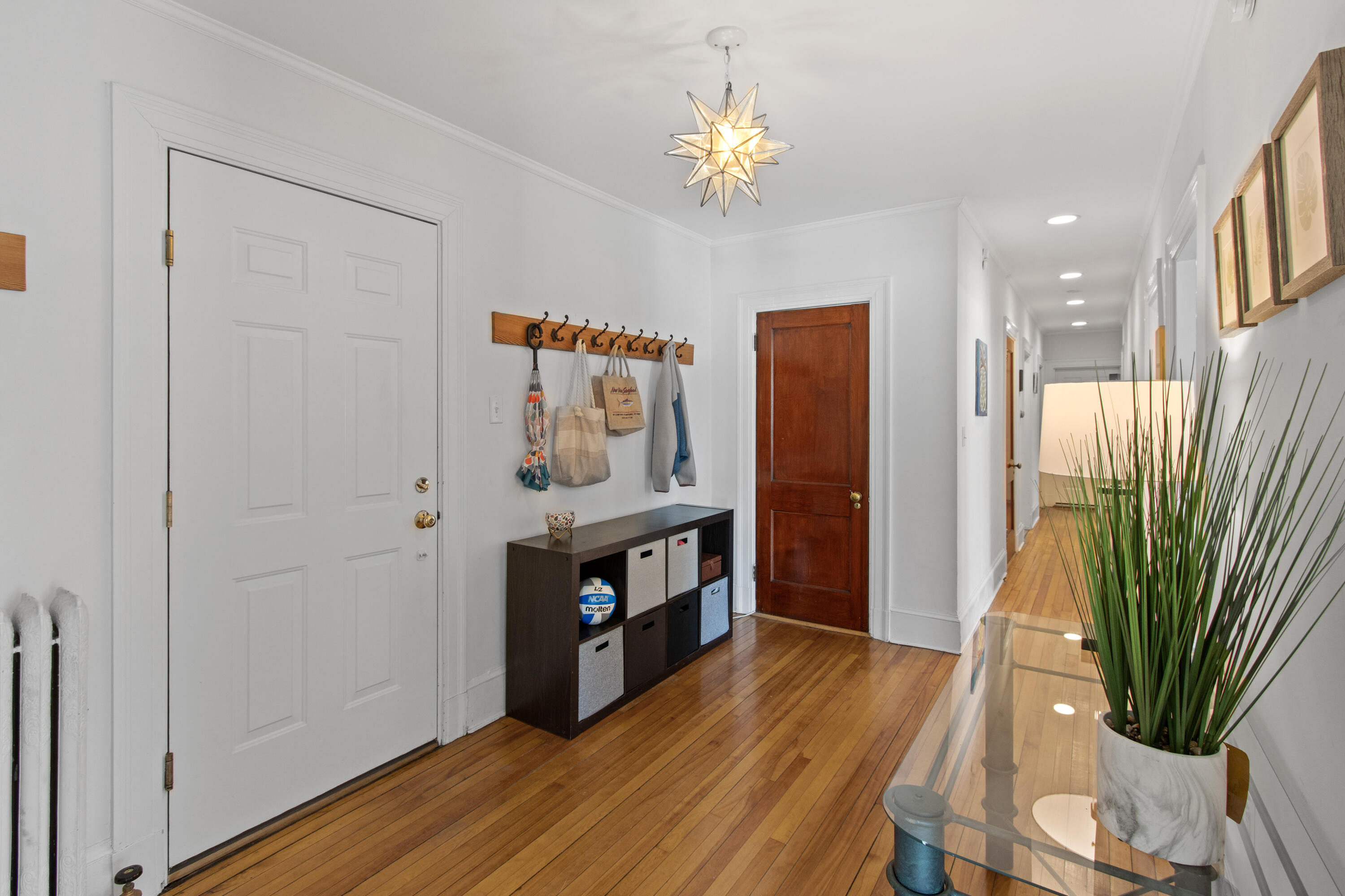199 Vaughan Street, Unit 1 Portland, ME 04102 - Photo 4 of 35 Entryway