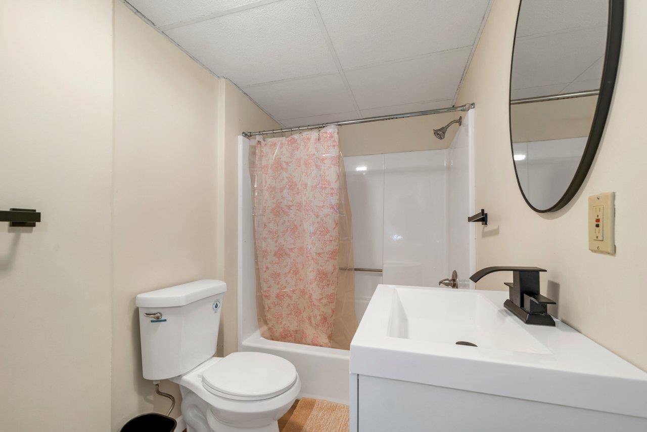 147 Weirs Boulevard, Unit 7 Laconia, NH 03246 - Photo 30 of 36