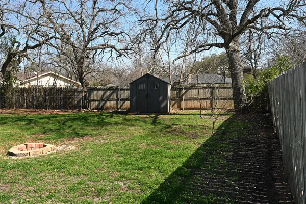 $299,999 | 404 Northwood Drive, Georgetown, TX 78628