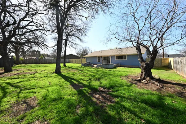 $299,999 | 404 Northwood Drive, Georgetown, TX 78628