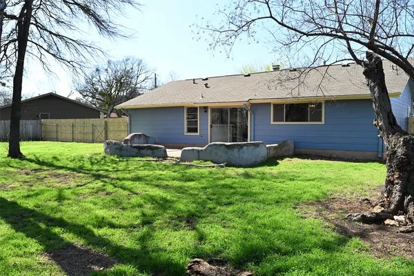 $299,999 | 404 Northwood Drive, Georgetown, TX 78628