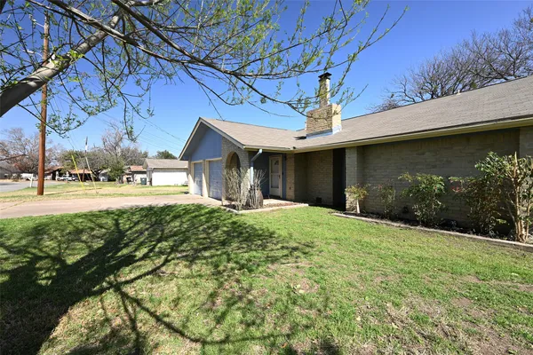 $299,999 | 404 Northwood Drive, Georgetown, TX 78628