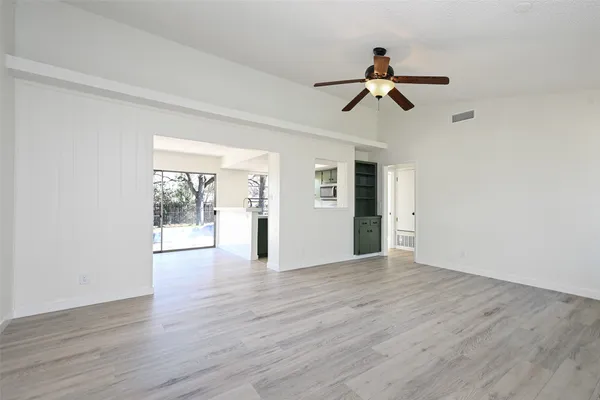 $299,999 | 404 Northwood Drive, Georgetown, TX 78628