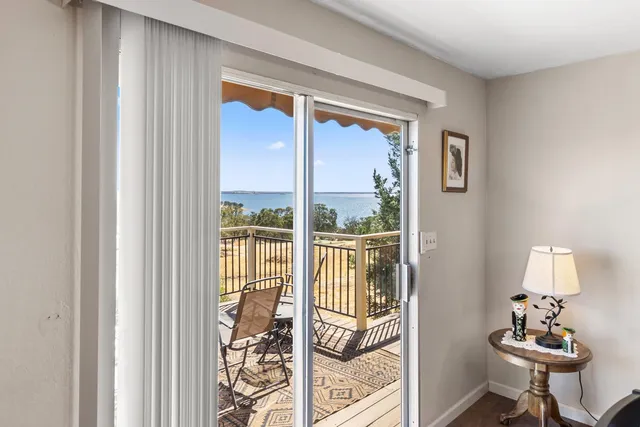 a view of a livingroom with furniture