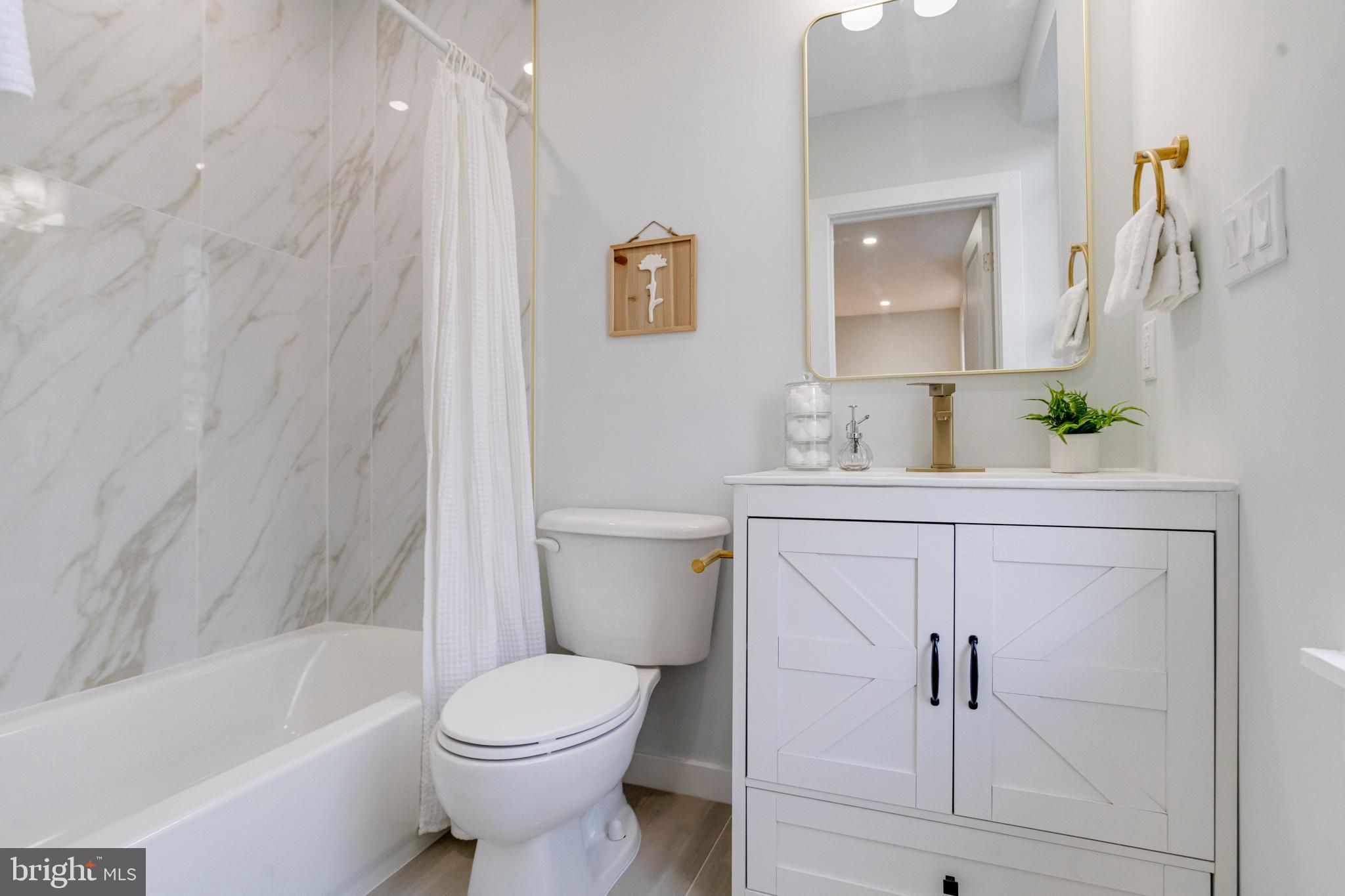 635 North Rosedale Street Baltimore, MD 21216 - Photo 28 of 64 Primary Bathroom