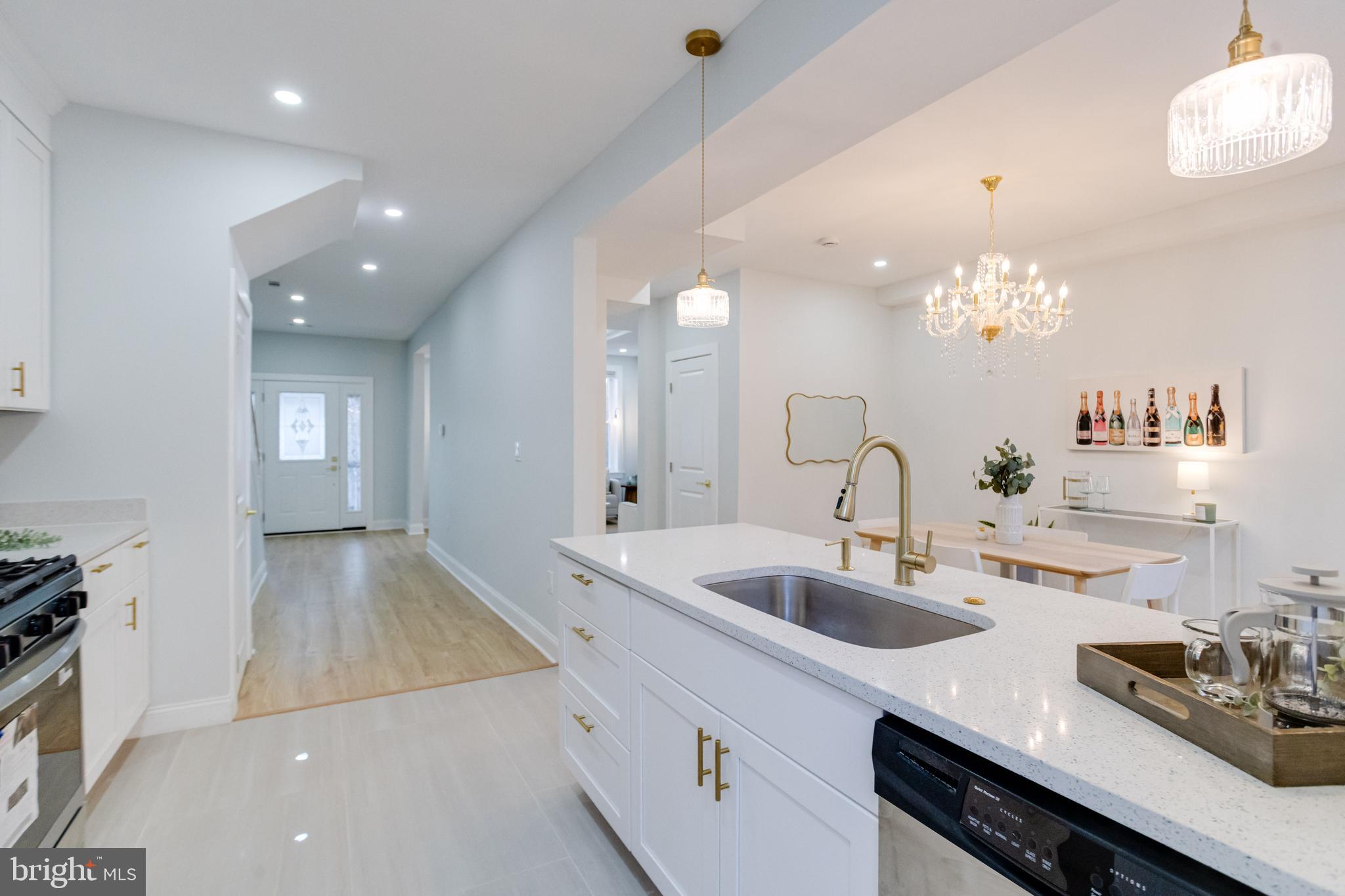 635 North Rosedale Street Baltimore, MD 21216 - Photo 6 of 64