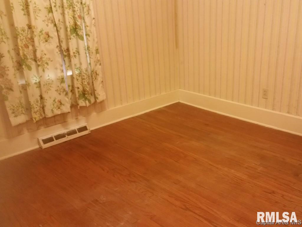 627 West Edwards Street Springfield, IL 62704 - Photo 4 of 12