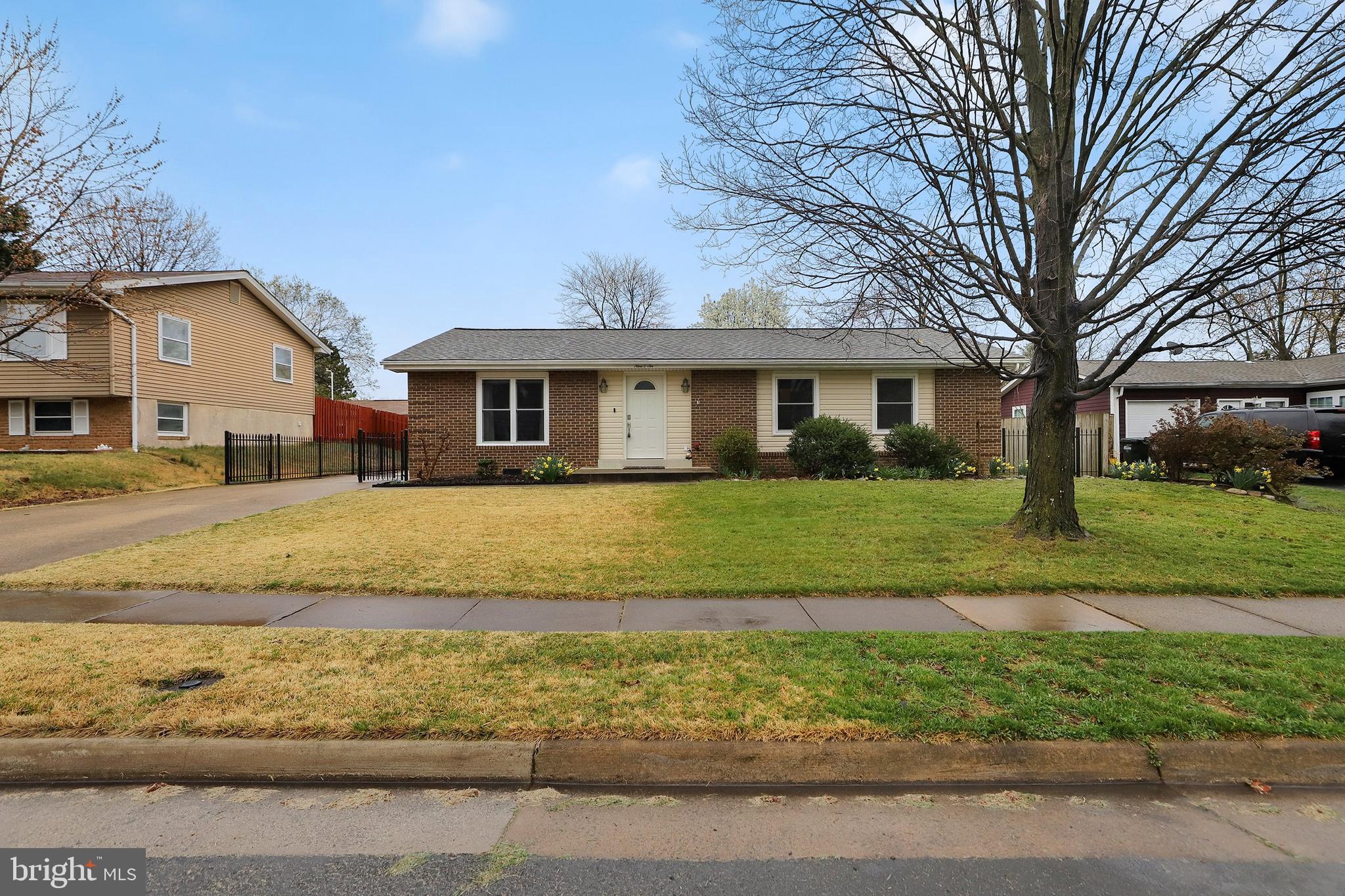 906 North York Road Sterling, VA 20164 - Photo 1 of 33 Gallery Image 1