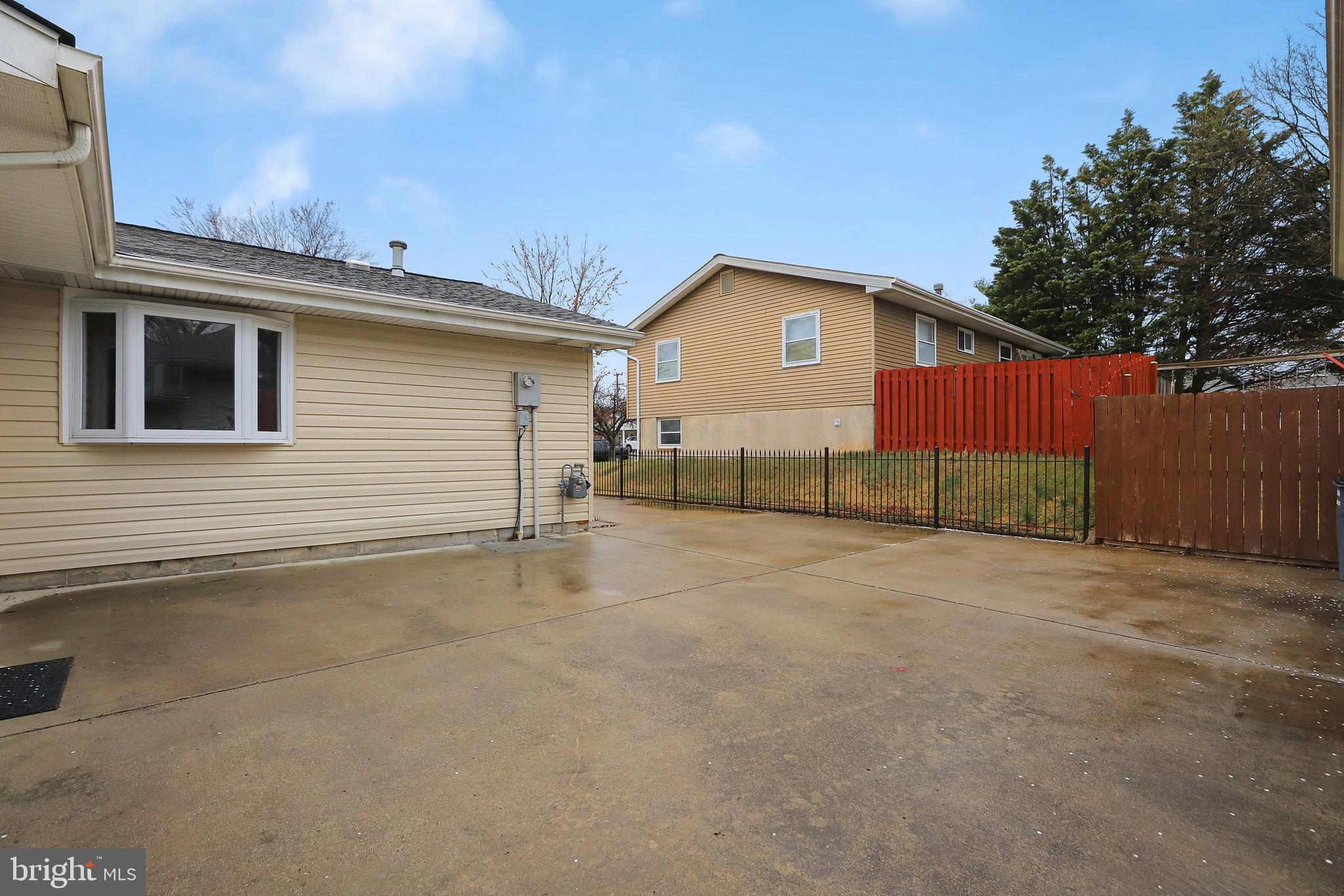 906 North York Road Sterling, VA 20164 - Photo 27 of 33 Gallery Image 27