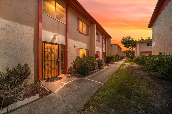 $160,000 | 1635 58th Terrace South, Unit 2, St. Petersburg, FL 33712
