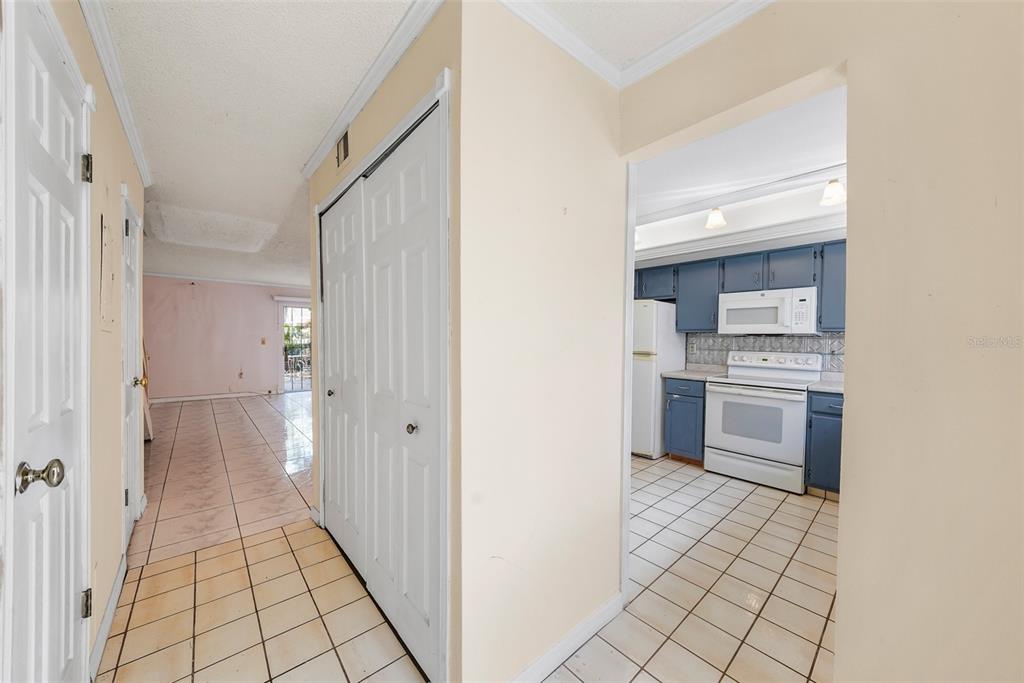 1635 58th Terrace South, Unit 2 St. Petersburg, FL 33712 - Photo 3 of 25