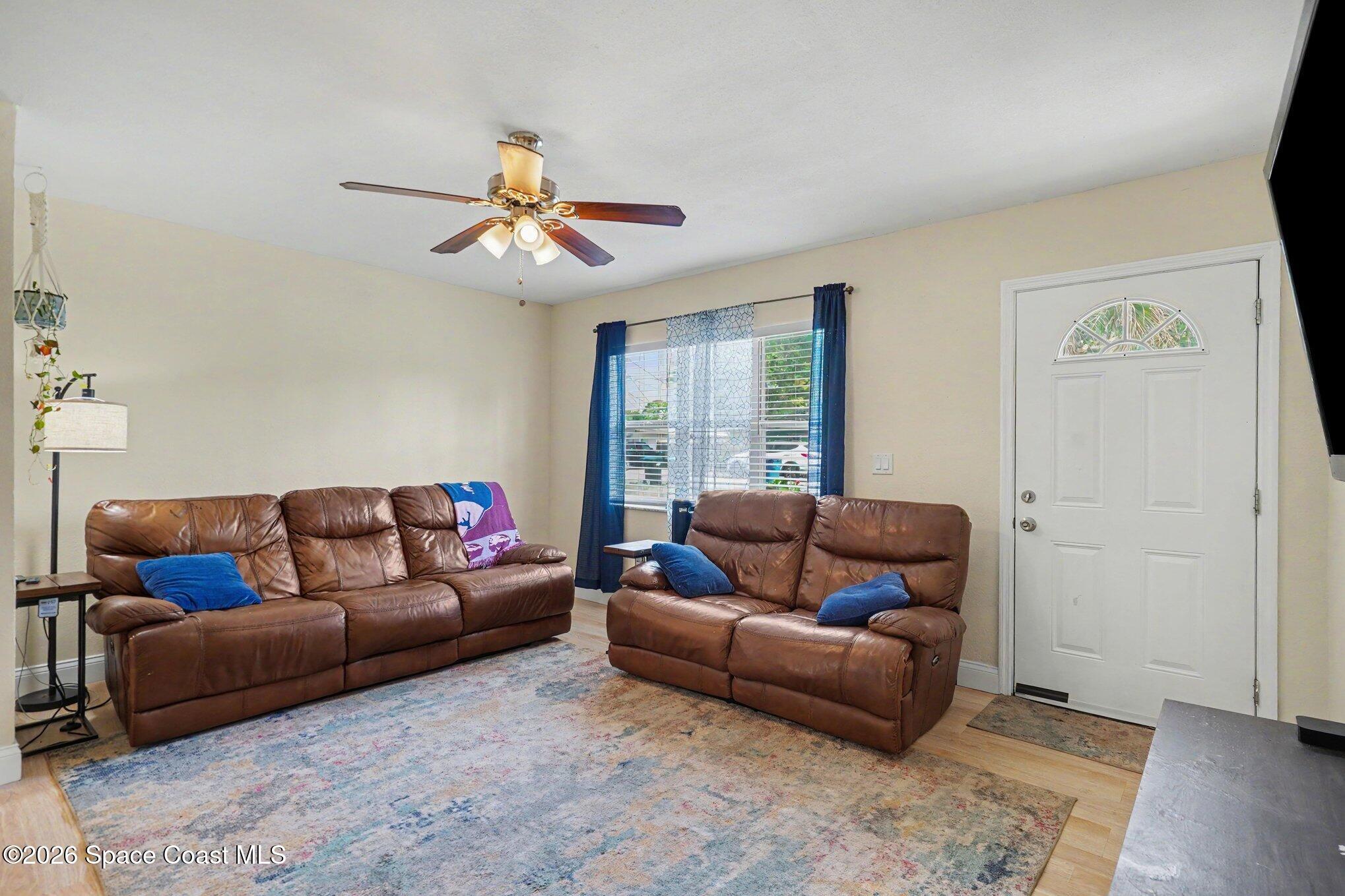 2556 1st Avenue Northeast Palm Bay, FL 32905 - Photo 9 of 27 006_file_8222