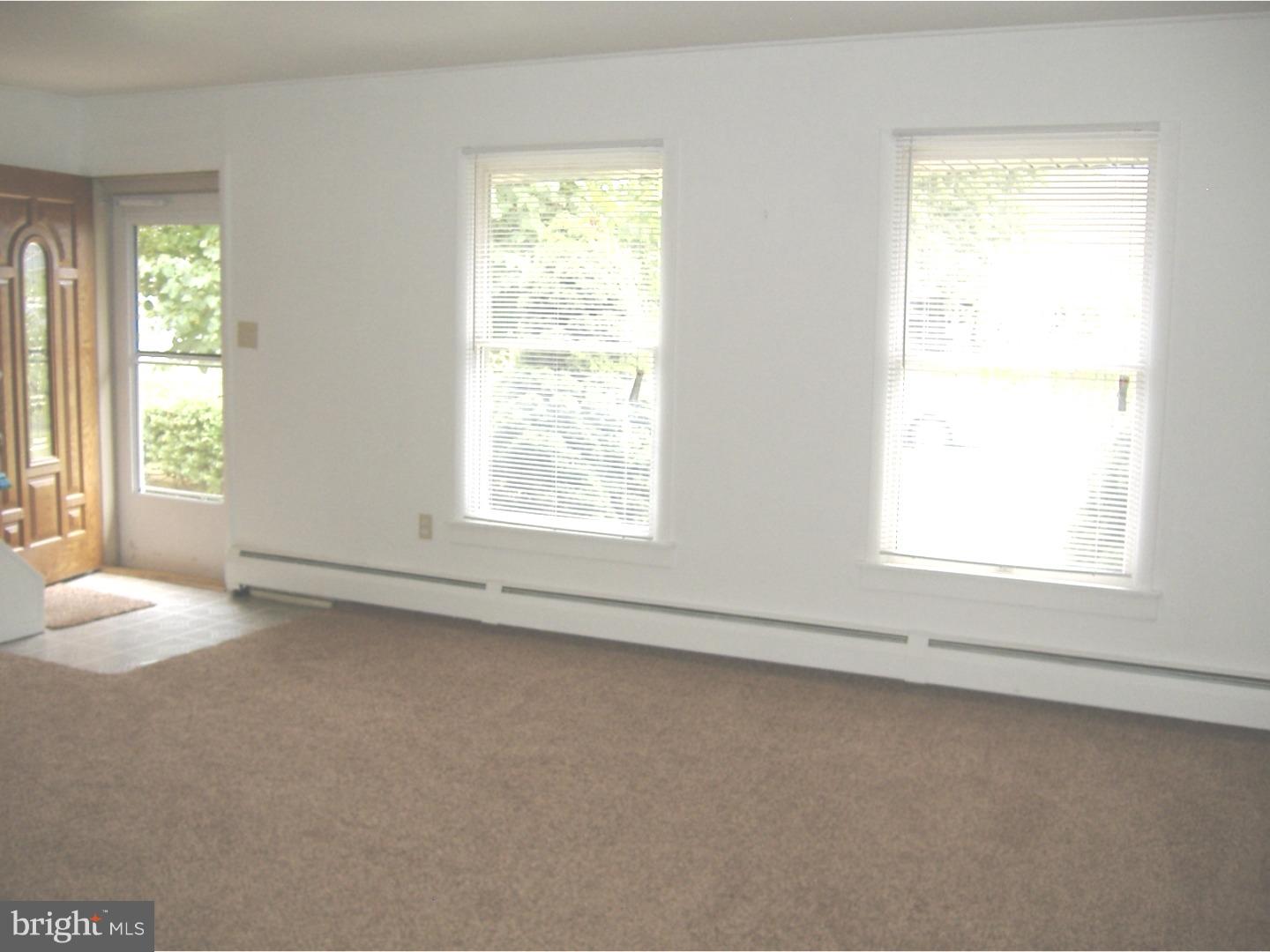 61 Canoebirch Road Levittown, PA 19057 - Photo 3 of 23 Living Room