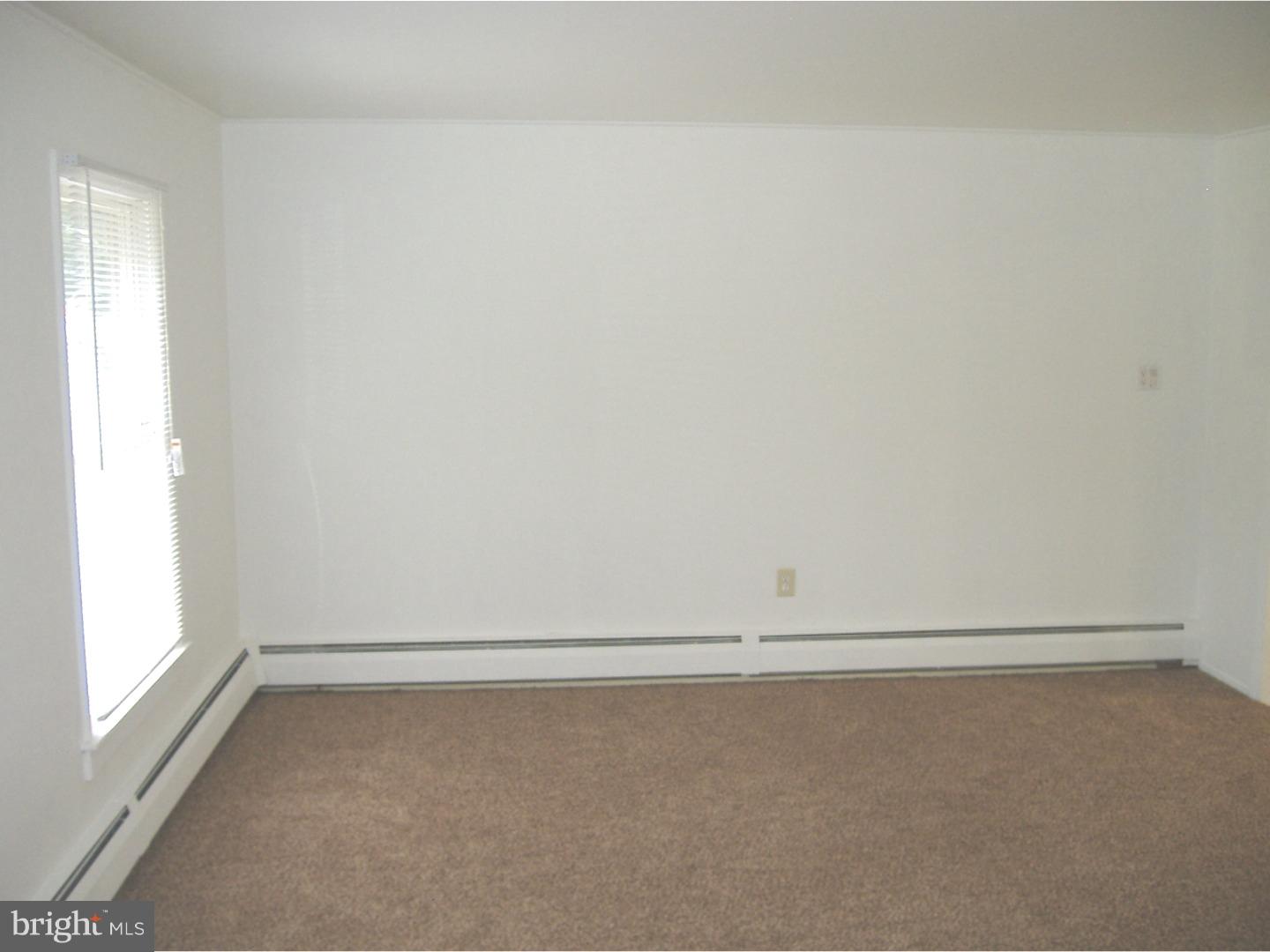 61 Canoebirch Road Levittown, PA 19057 - Photo 4 of 23 Living Room