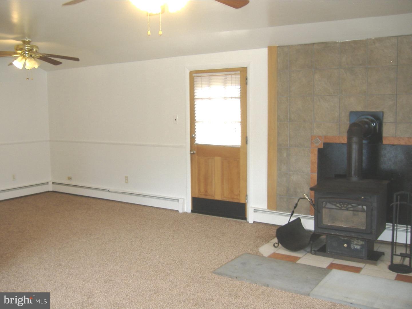 61 Canoebirch Road Levittown, PA 19057 - Photo 8 of 23 Family Room