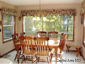 13672 Harris Road Athens, IL 62613 - Photo 3 of 9 Gallery Image 3