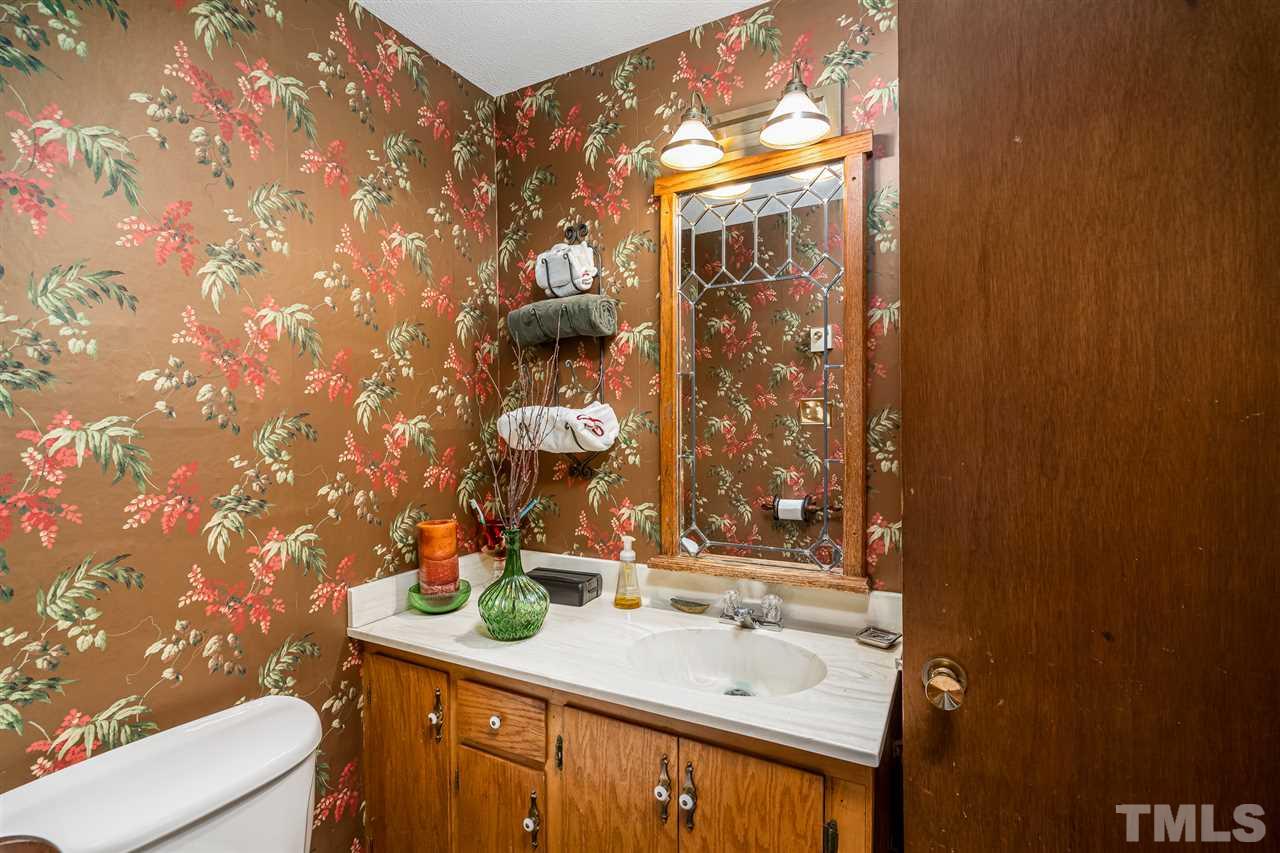 1735 Wheeler Bridge Road Burlington, NC 27215 - Photo 20 of 29 Gallery Image 20