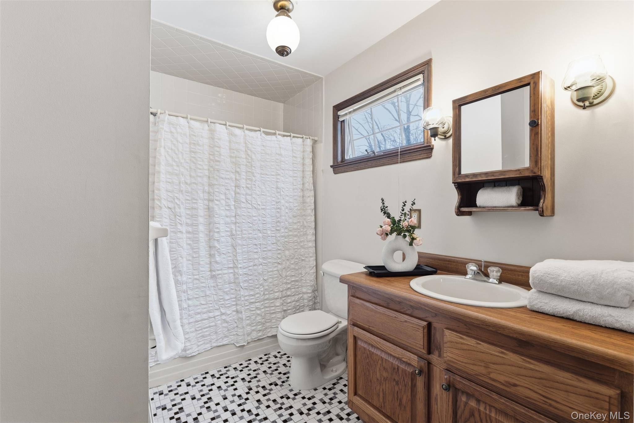 113 Buckberg Road Stony Point, NY 10986 - Photo 17 of 30 Primary Bathroom