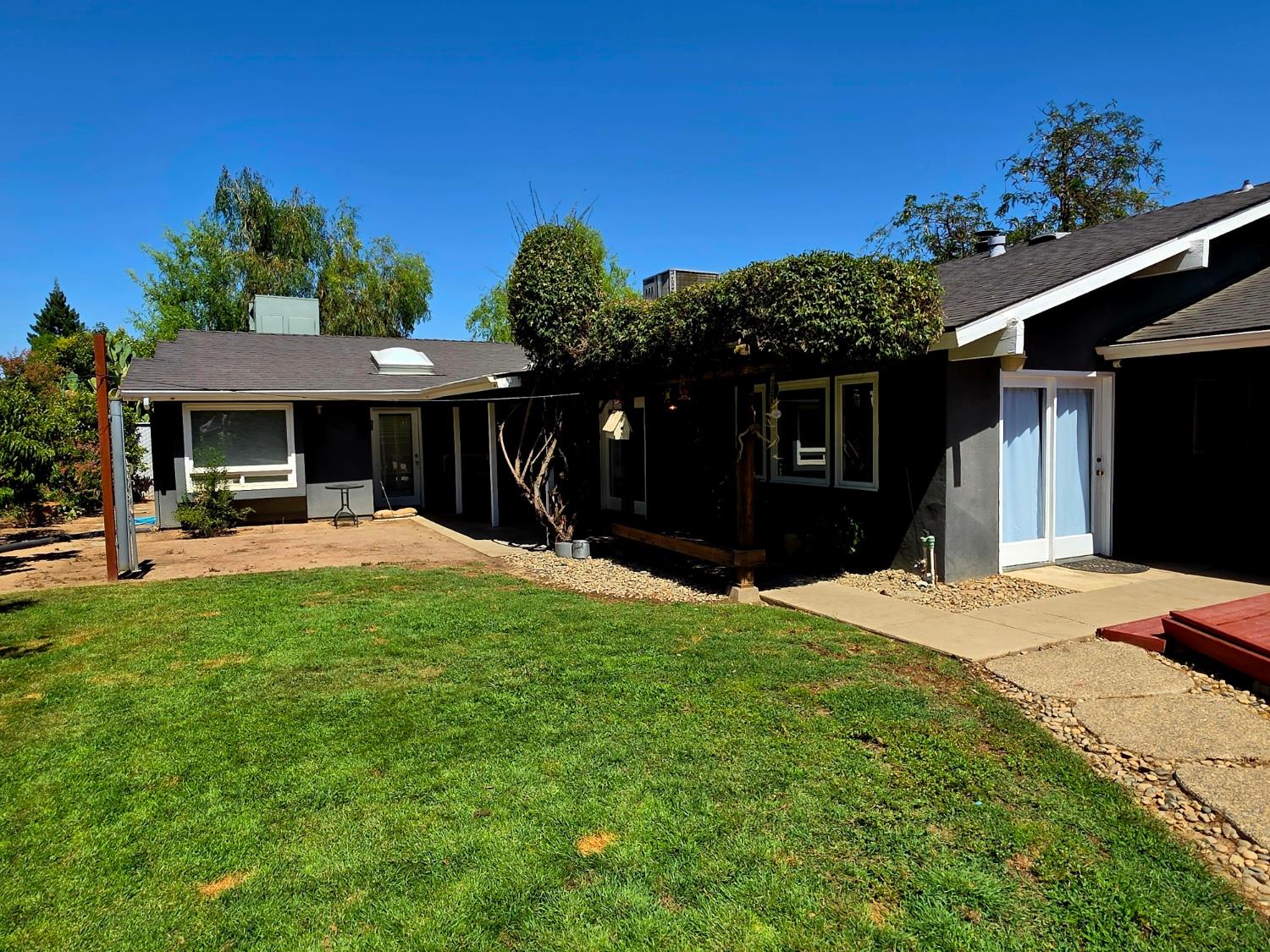 2214 Holt Avenue Sanger, CA 93657 - Photo 53 of 54