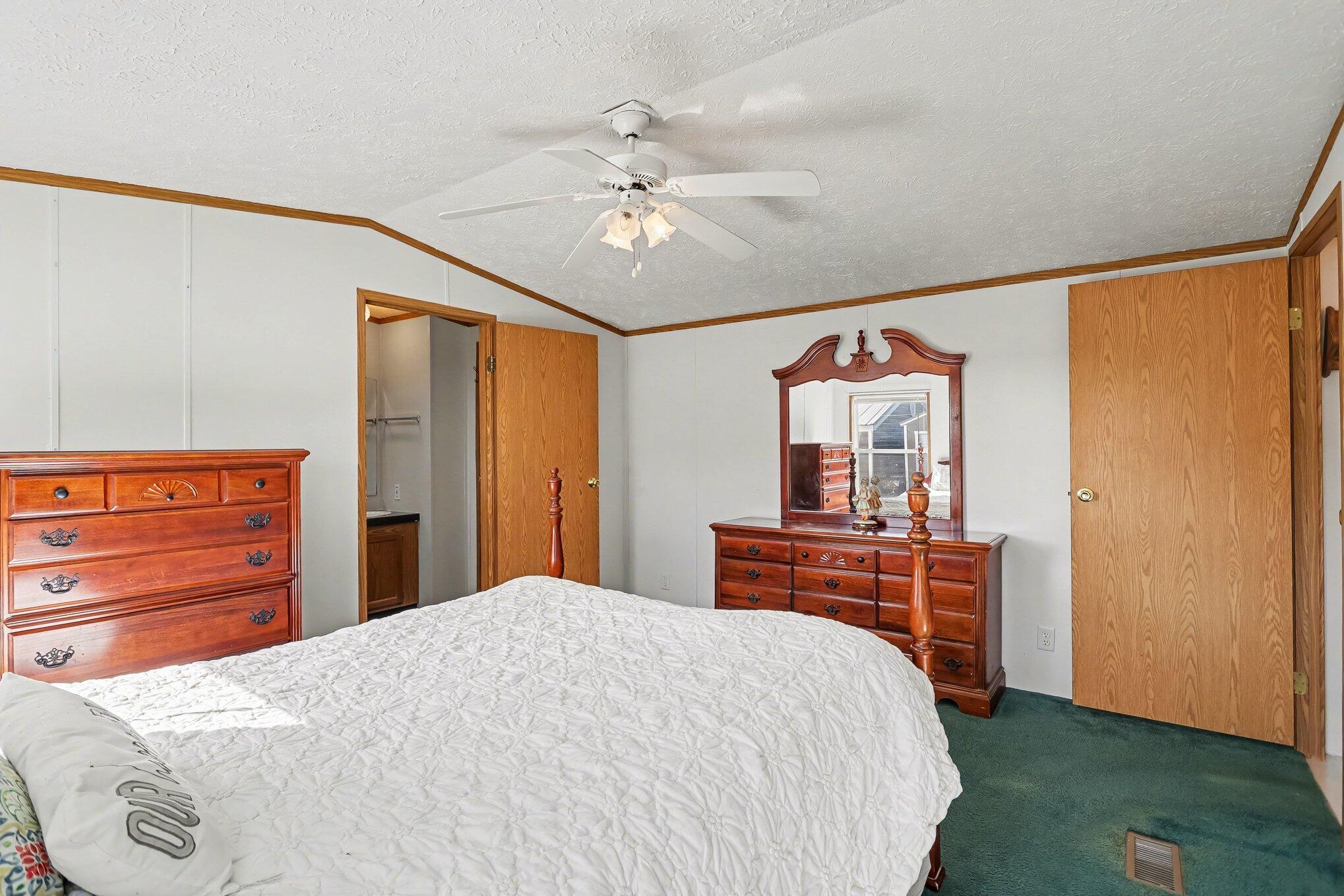 572 Maple Lane Coldwater, MI 49036 - Photo 16 of 28 015_file_4713