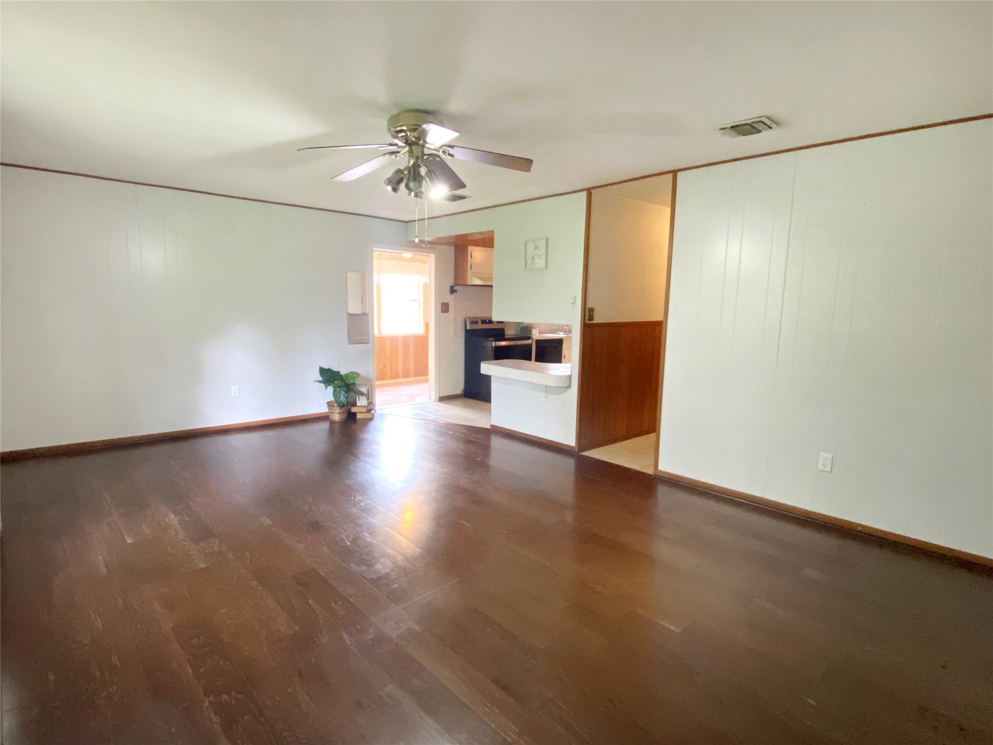 632 Kyle Angleton, TX 77515 - Photo 5 of 22