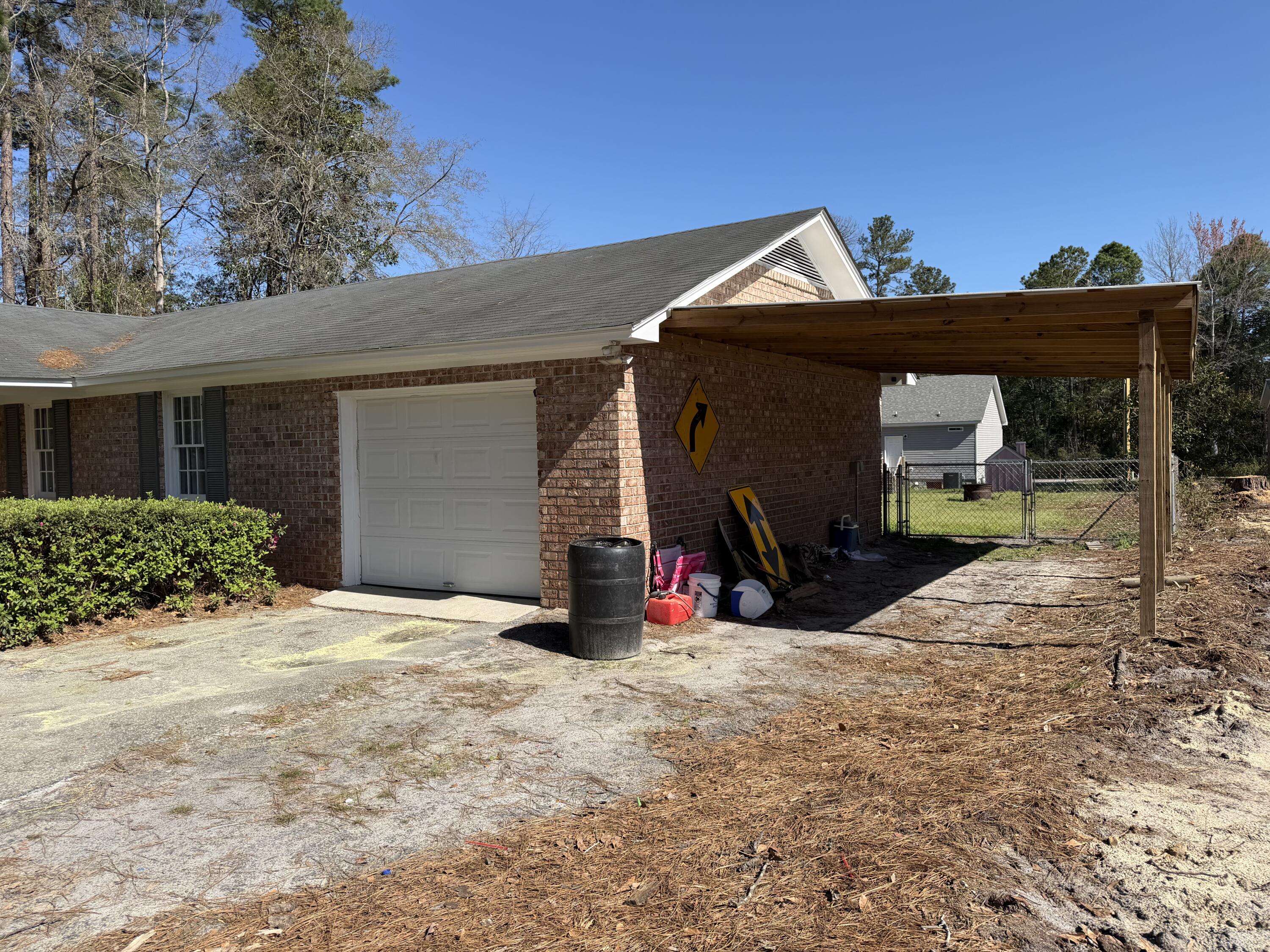 206 Sangaree Road Walterboro, SC 29488 - Photo 14 of 50 Garage/Wing
