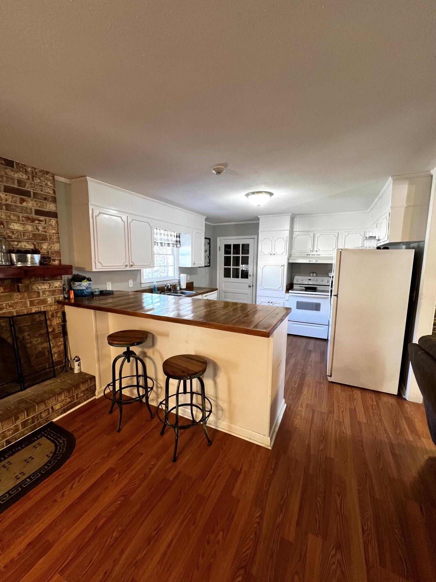 206 Sangaree Road Walterboro, SC 29488 - Photo 31 of 50 Kitchen
