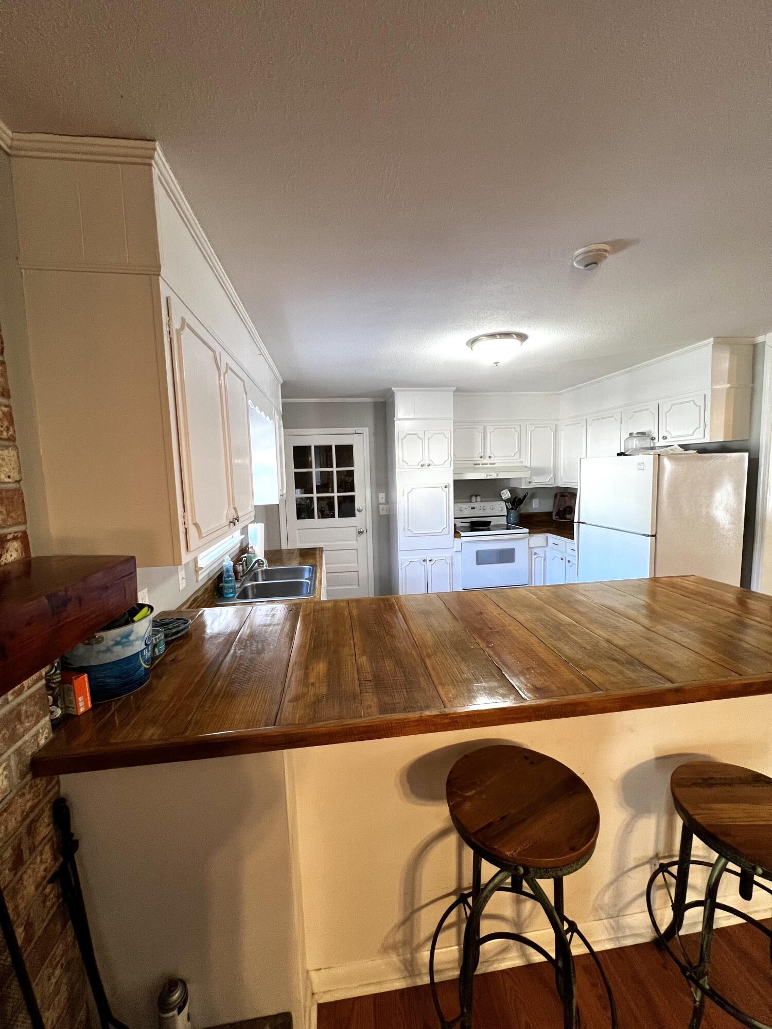 206 Sangaree Road Walterboro, SC 29488 - Photo 32 of 50 Kitchen