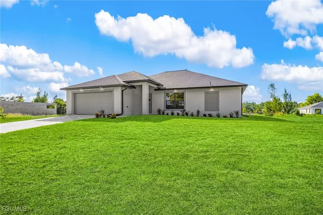 $365,900 | 3594 Northeast 9th Place, Cape Coral, FL 33909