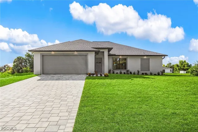 $365,900 | 3594 Northeast 9th Place, Cape Coral, FL 33909