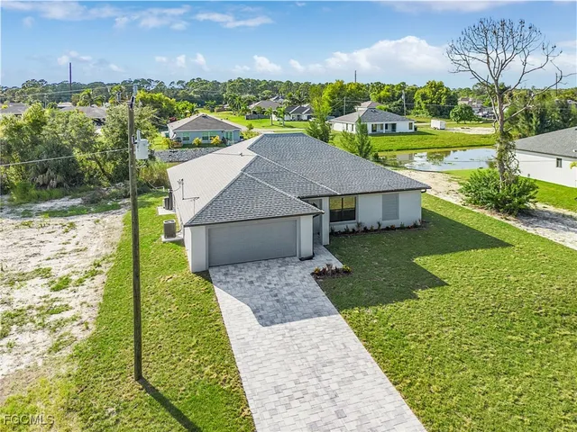 $365,900 | 3594 Northeast 9th Place, Cape Coral, FL 33909