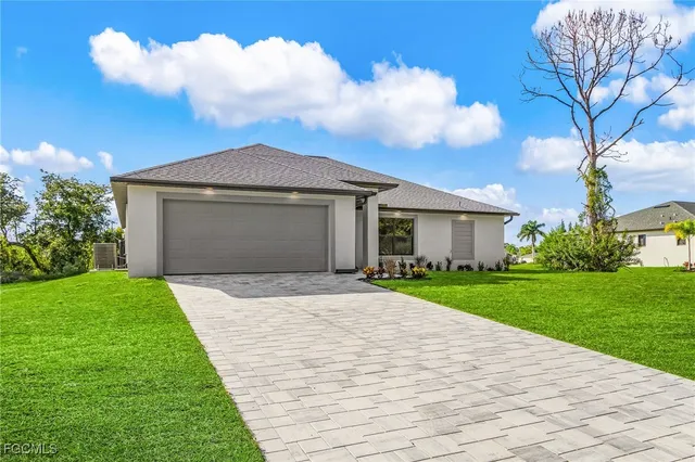 $365,900 | 3594 Northeast 9th Place, Cape Coral, FL 33909