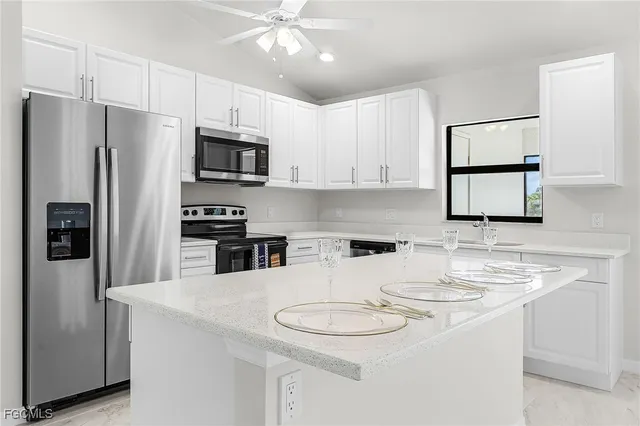 $365,900 | 3594 Northeast 9th Place, Cape Coral, FL 33909