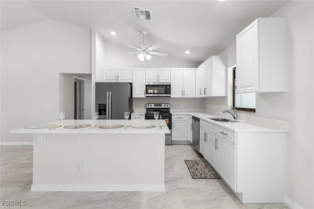 $365,900 | 3594 Northeast 9th Place, Cape Coral, FL 33909