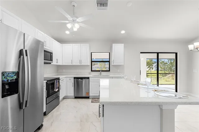 $365,900 | 3594 Northeast 9th Place, Cape Coral, FL 33909