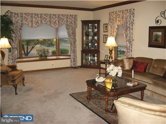 2203 Sand Trap Road Jamison, PA 18929 - Photo 3 of 12 Living Room