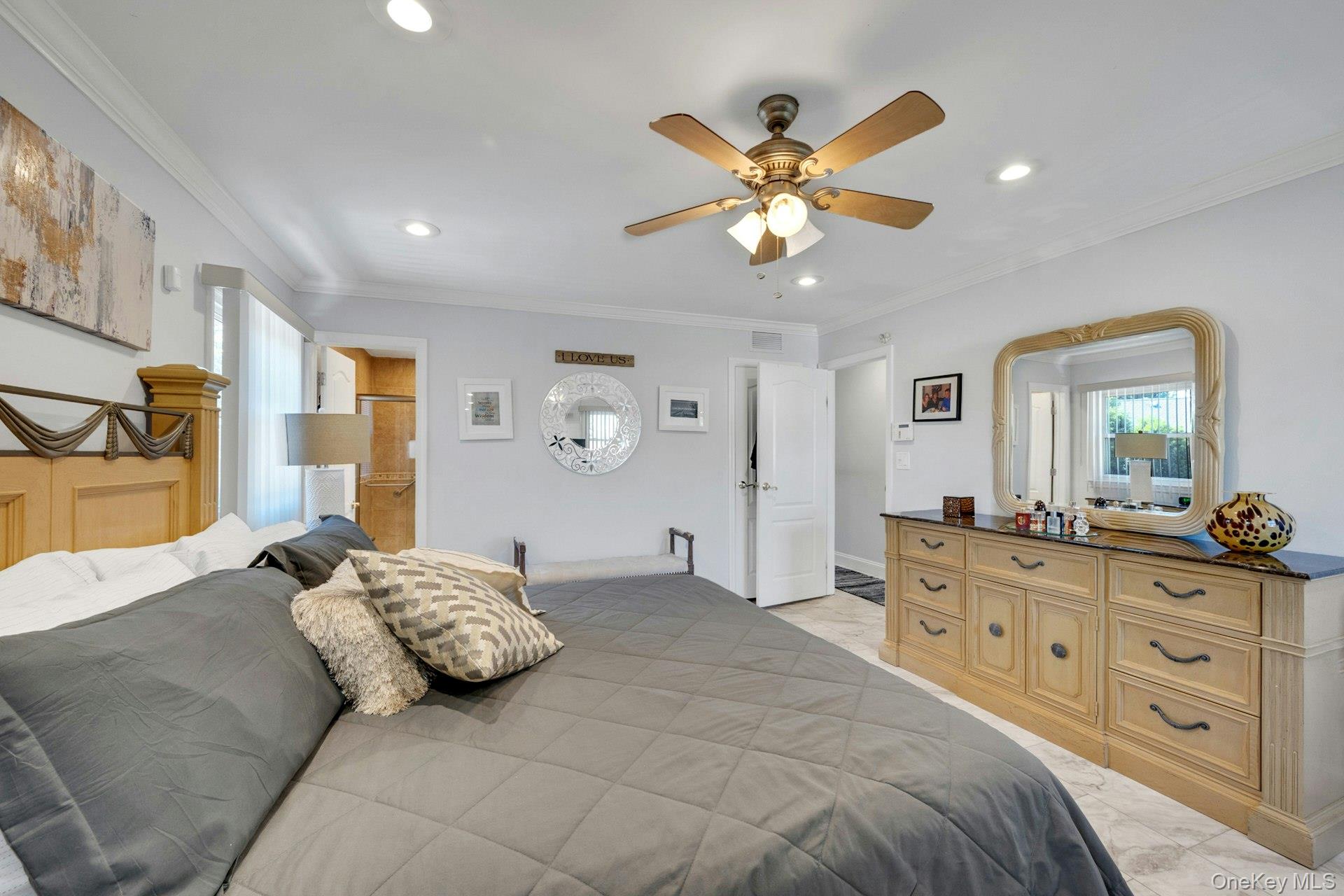 101 Windsor Ovl New Rochelle, NY 10805 - Photo 12 of 48