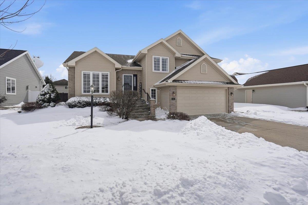 124 Cedar Street Brooklyn, WI 53521 - Photo 2 of 62